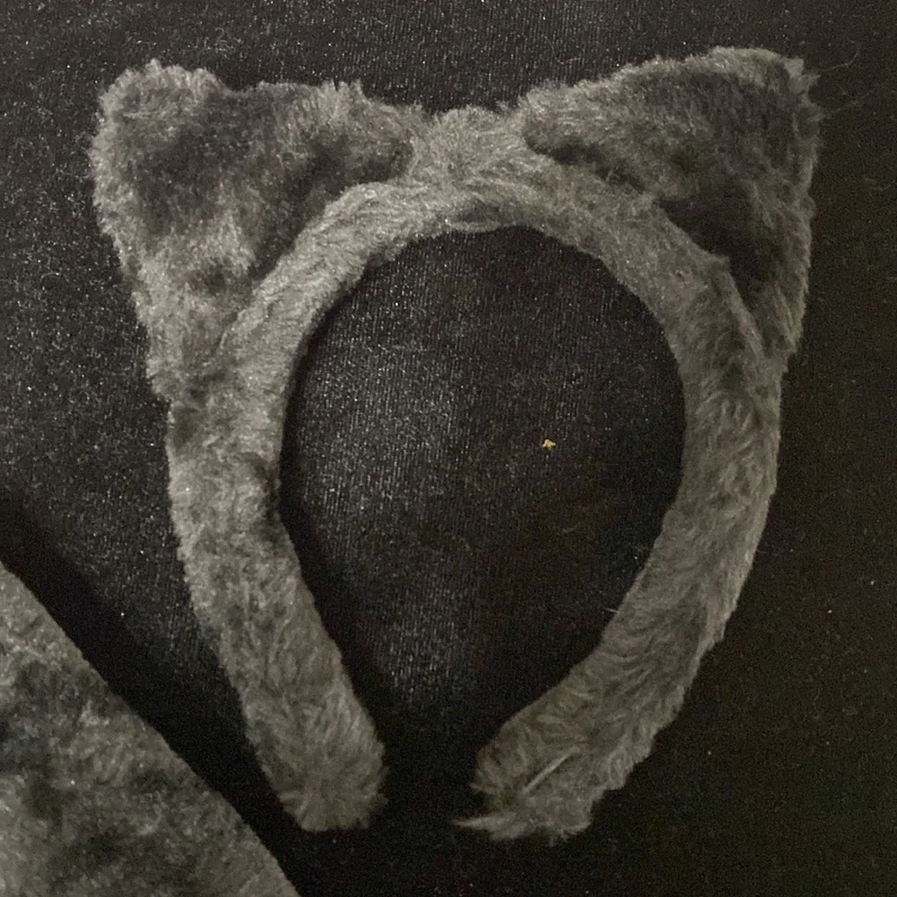 Black cat accesories - Picture 2 of 3